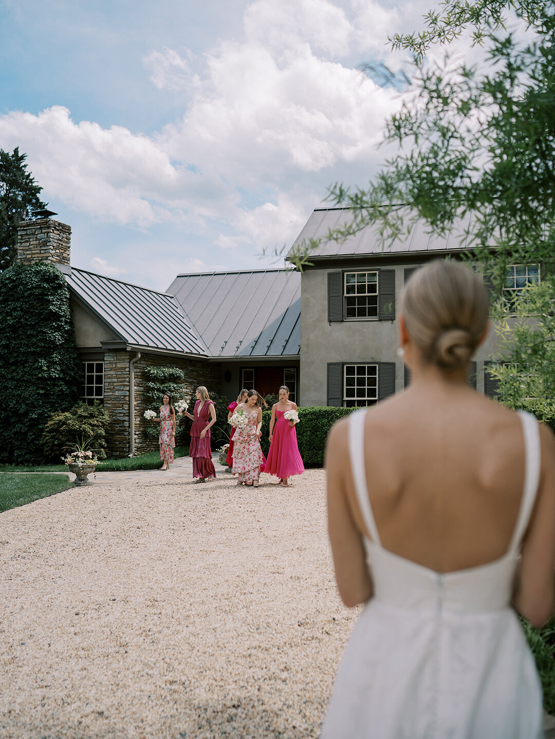 KathleenRob5-3-25GlenstoneGardenVA-VickiGraftonPhotography-304