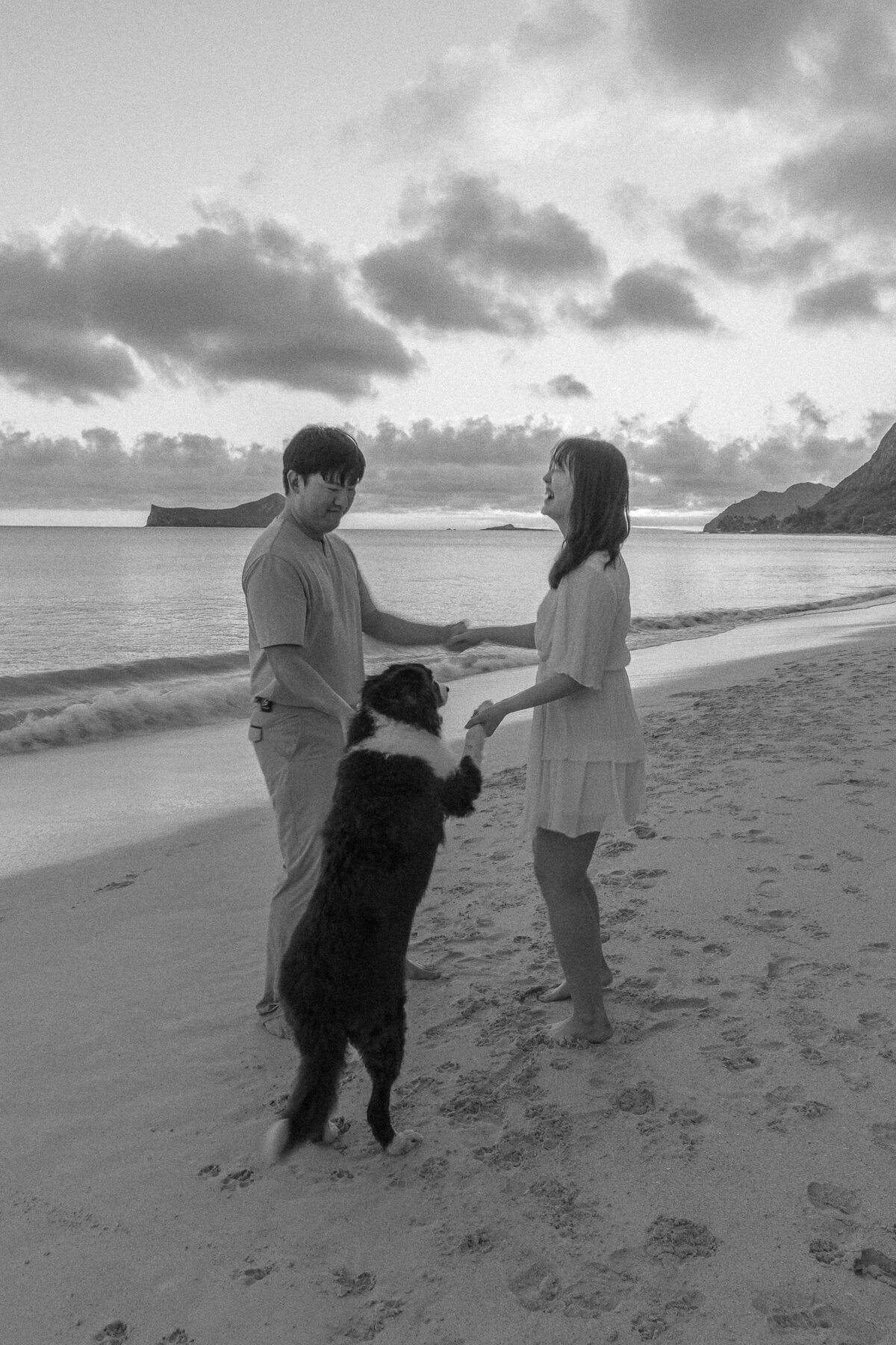 Waimanalo-Sunrise-Couples-Photos-23