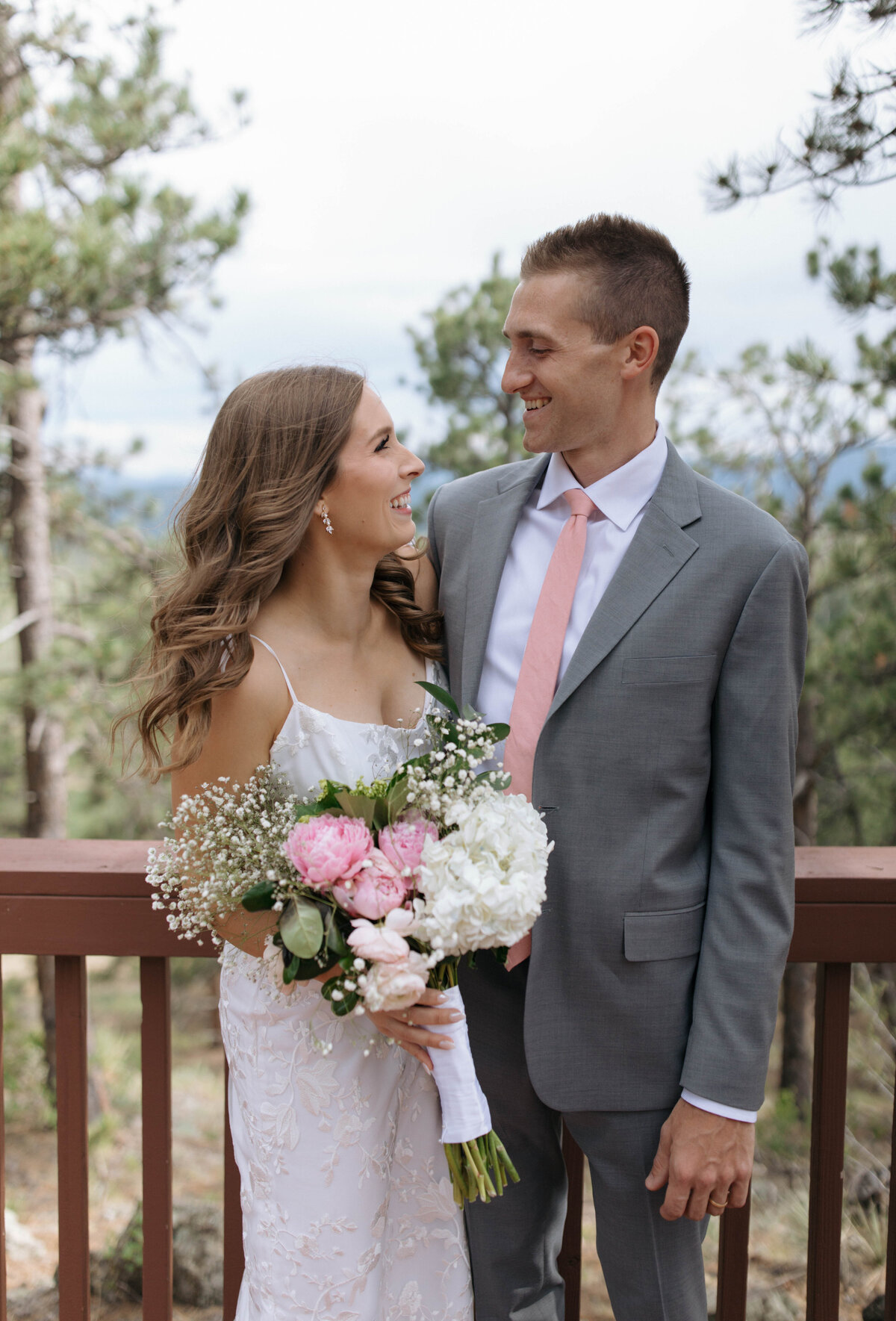 colorado-wedding-photographer-intimate-wedding-golden-elopement-gabby-rhodes-photography-57