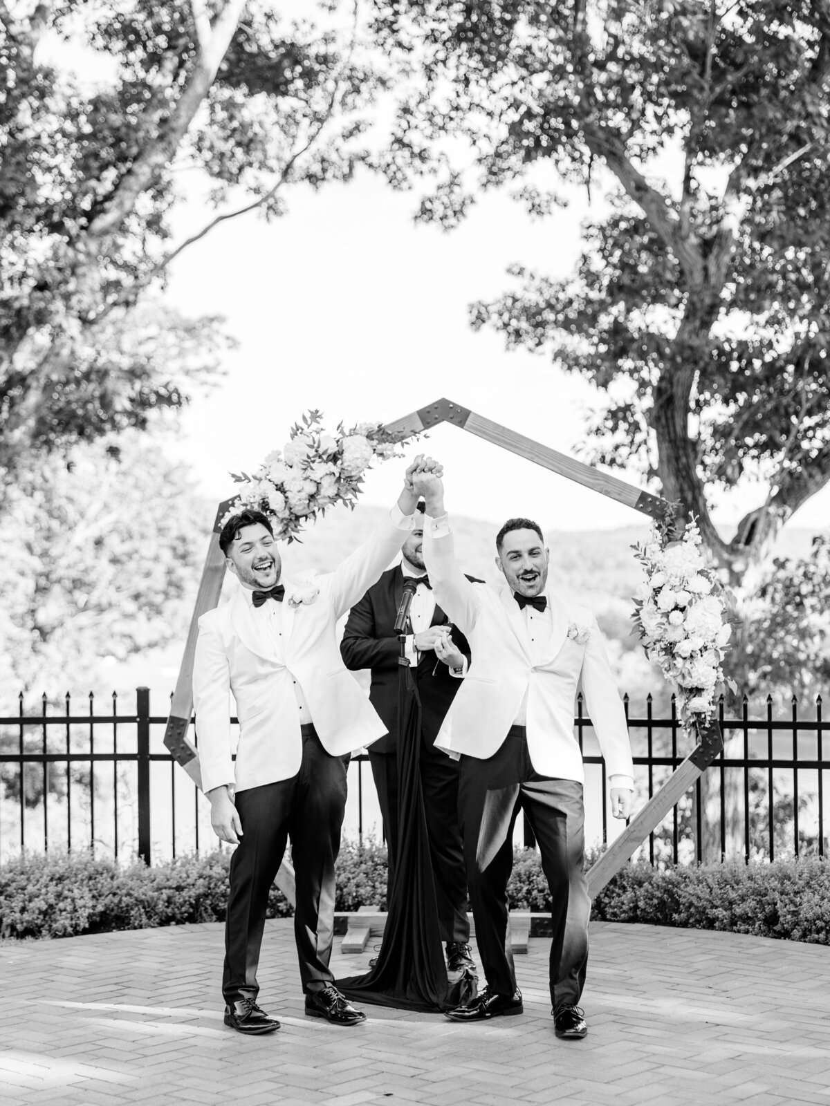brittany-graf-photography-andrew-anthony-wedding-saint-clements-castle-portland-ct-67