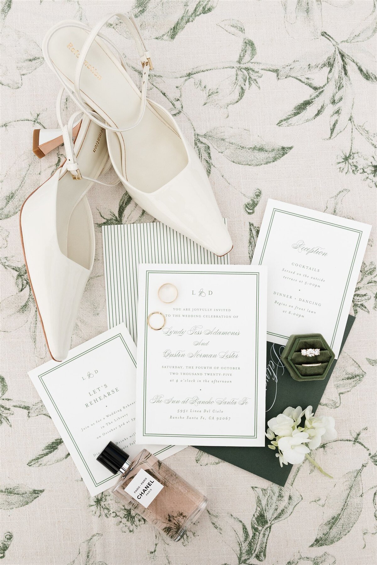 Lyndy Dustin Previews-2