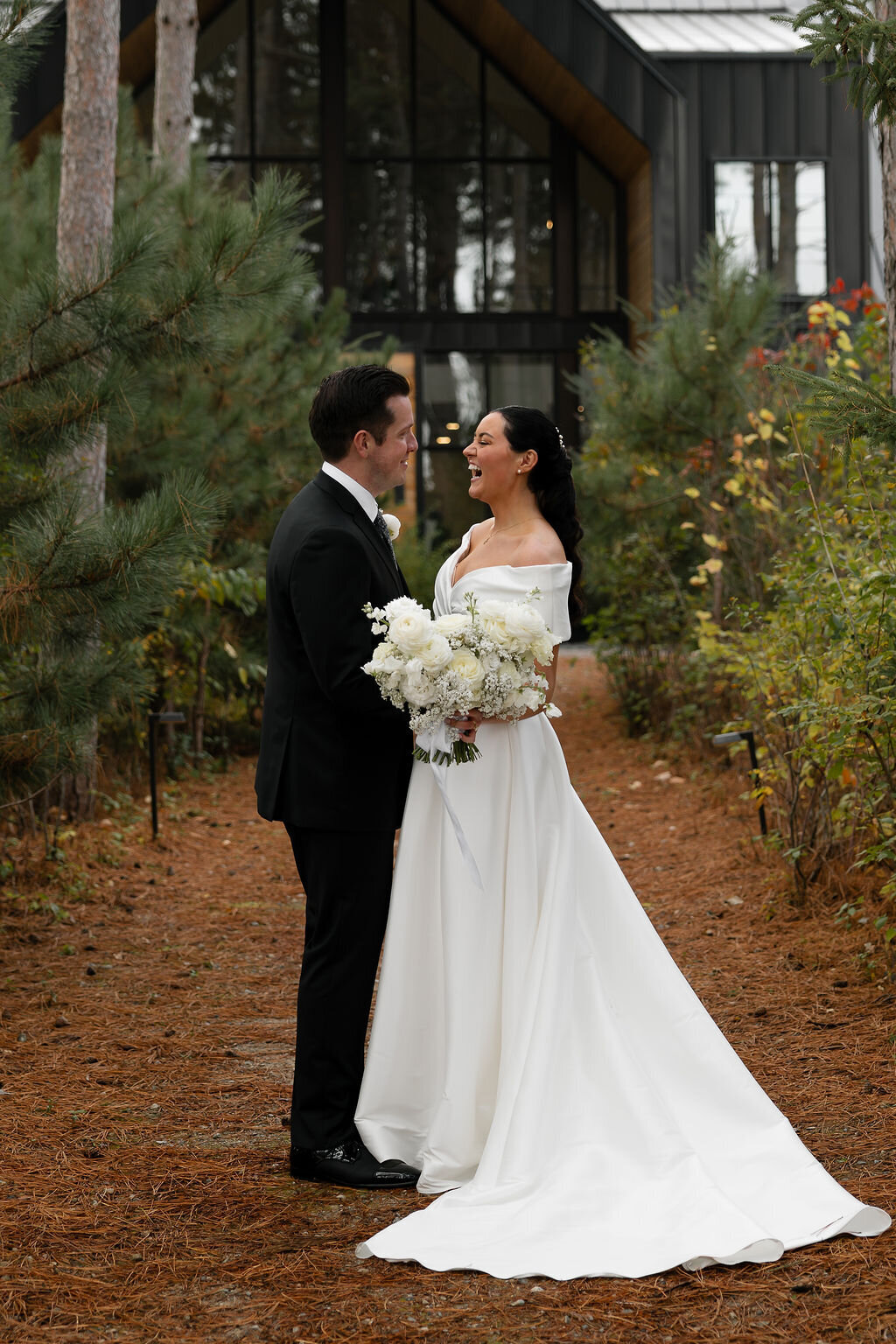 Cambridge, Minnesota Wedding Photo99