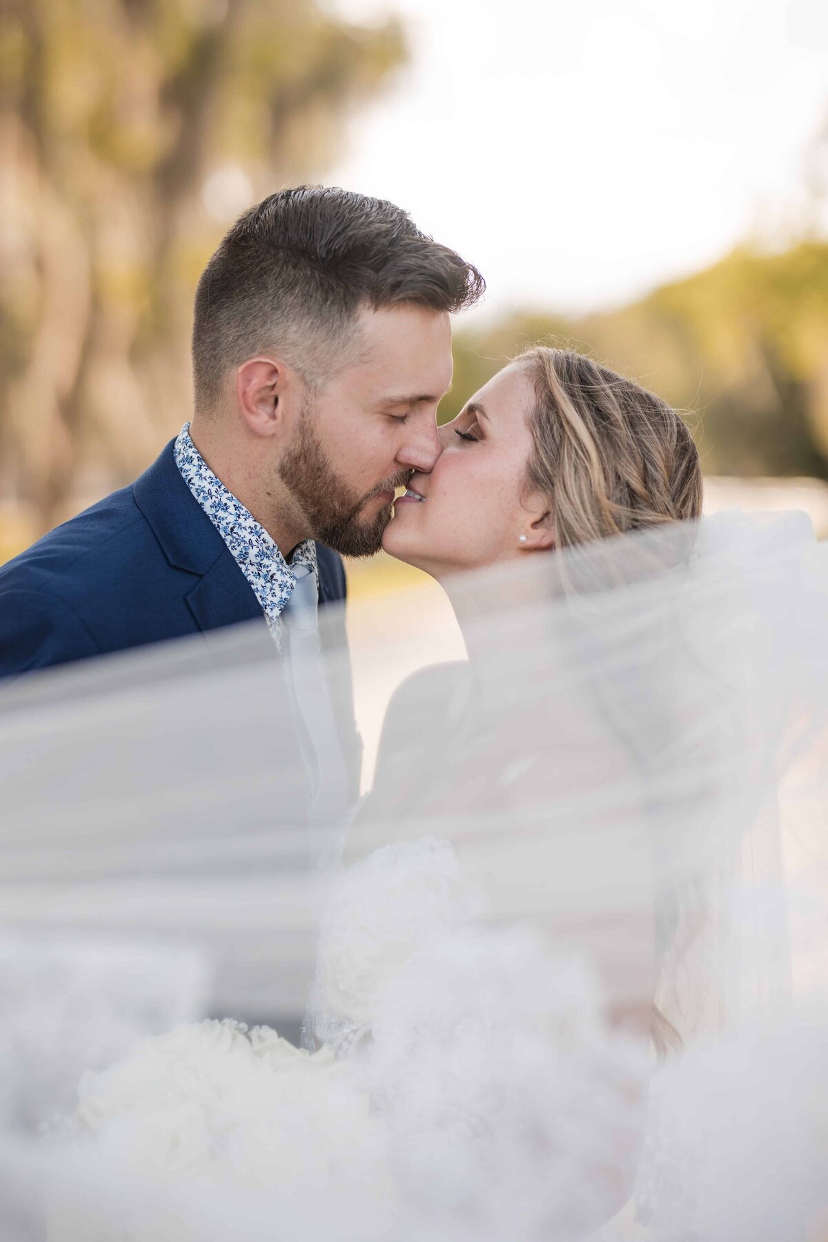 Professional wedding photographer in Jacksonville Florida