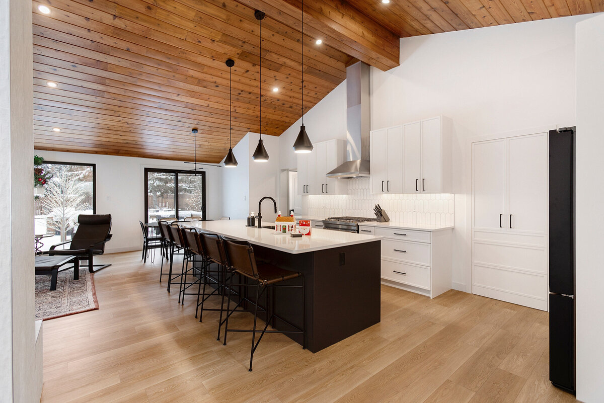 BestCustomCabinetsWalkInClosetsCustomKitchensEdmontonStAlbert5