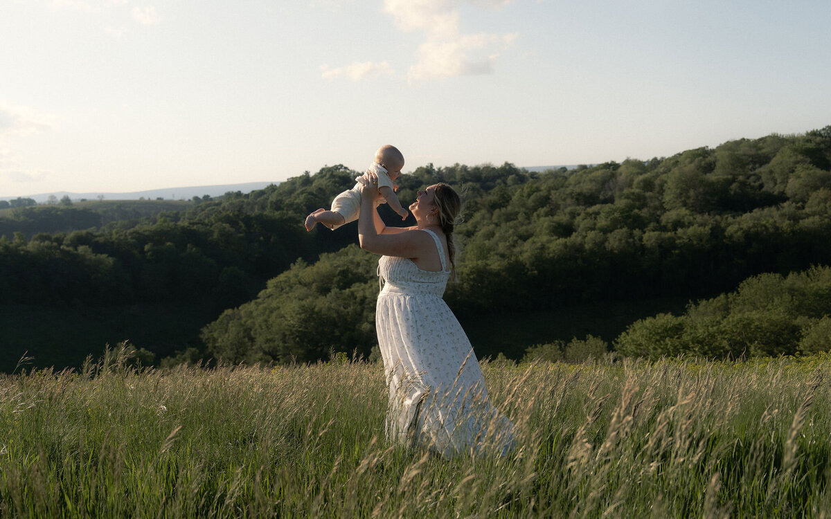 golden-hour-mother-son-session