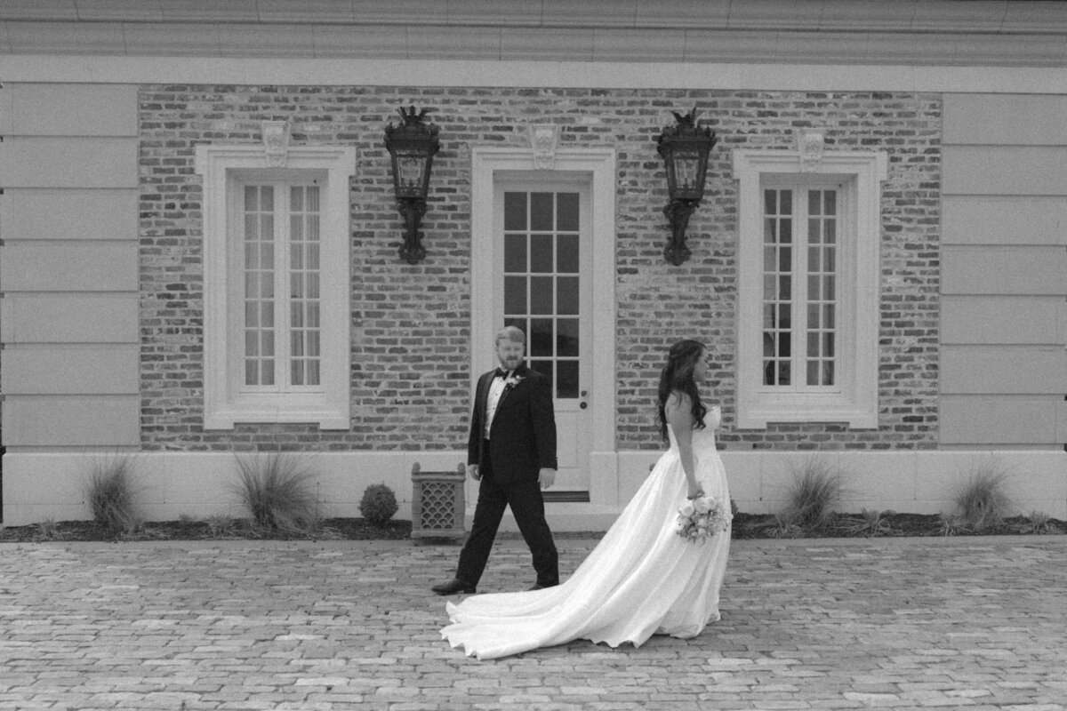 Bride and groom with elegant portraits in Texas