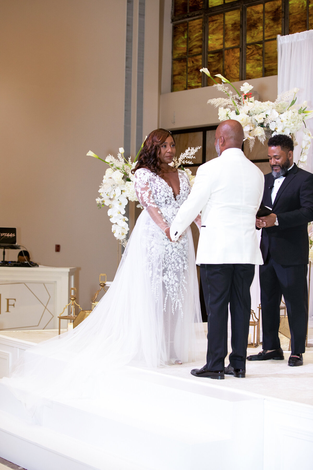southern-exchange-ballroom-atlanta-wedding-vows-exchanging-rings