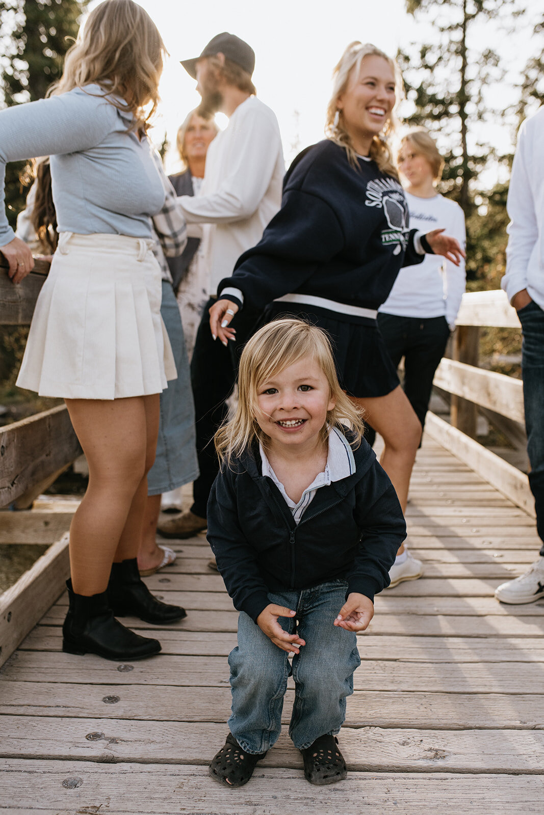 Child-with-family