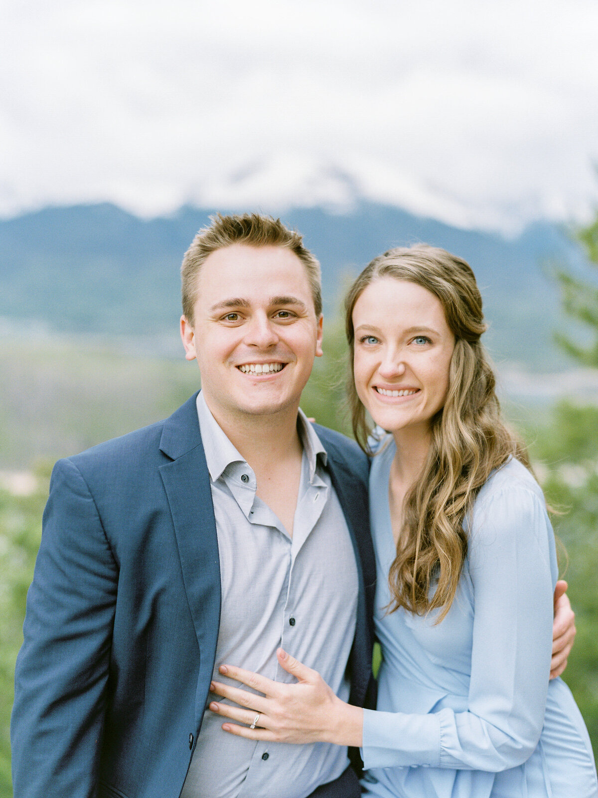 denver-wedding-photographer-denver-engagement-session-breckenridge-wedding-mackenzie-reiter-photography-11