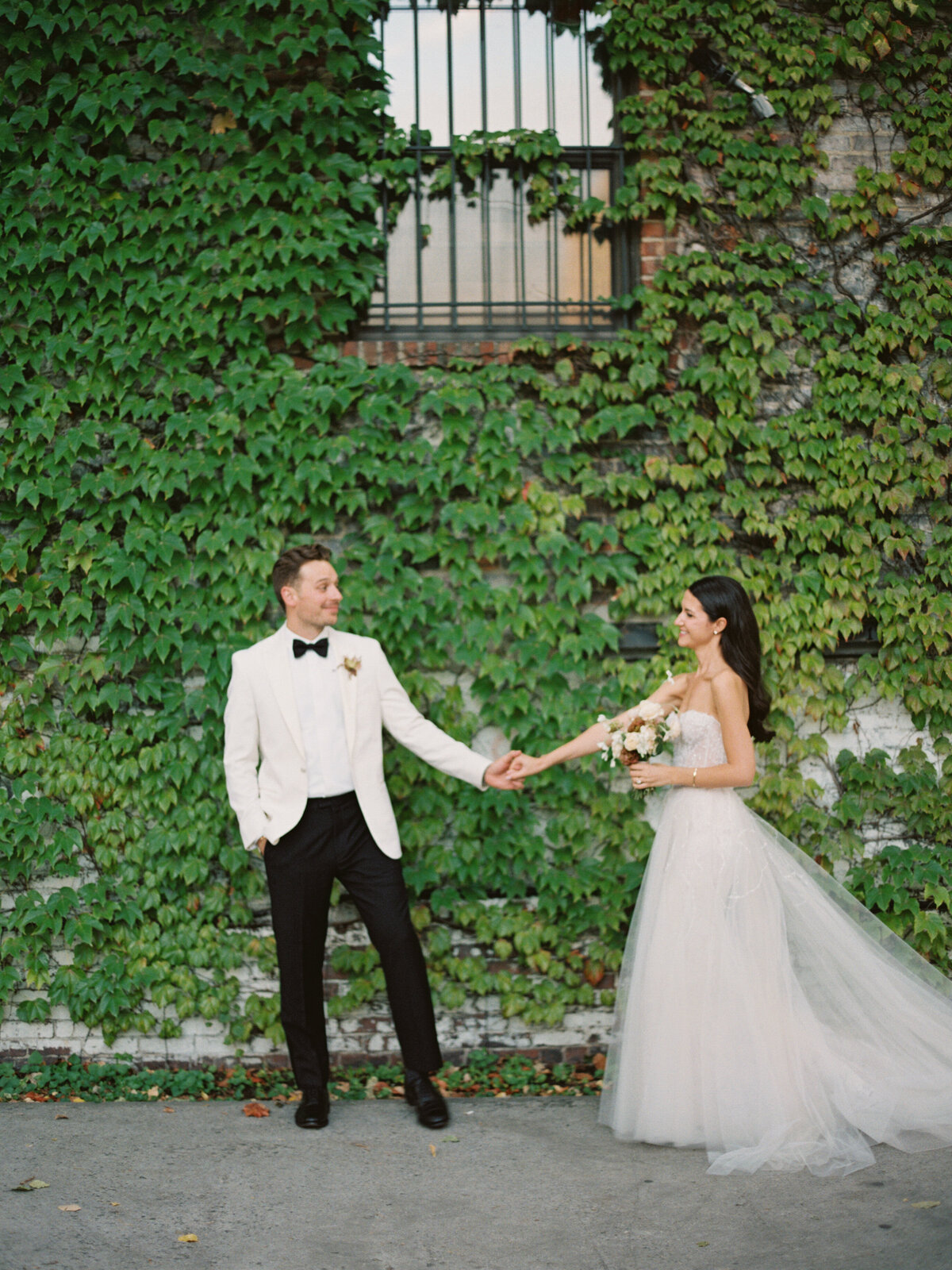 Liz Andolina Photography Destination Wedding Photographer in Italy, New York, Across the East Coast Editorial, heritage-quality images for stylish couples Ashley & Giuseppe Cullaro-Liz Andolina Photography-1064