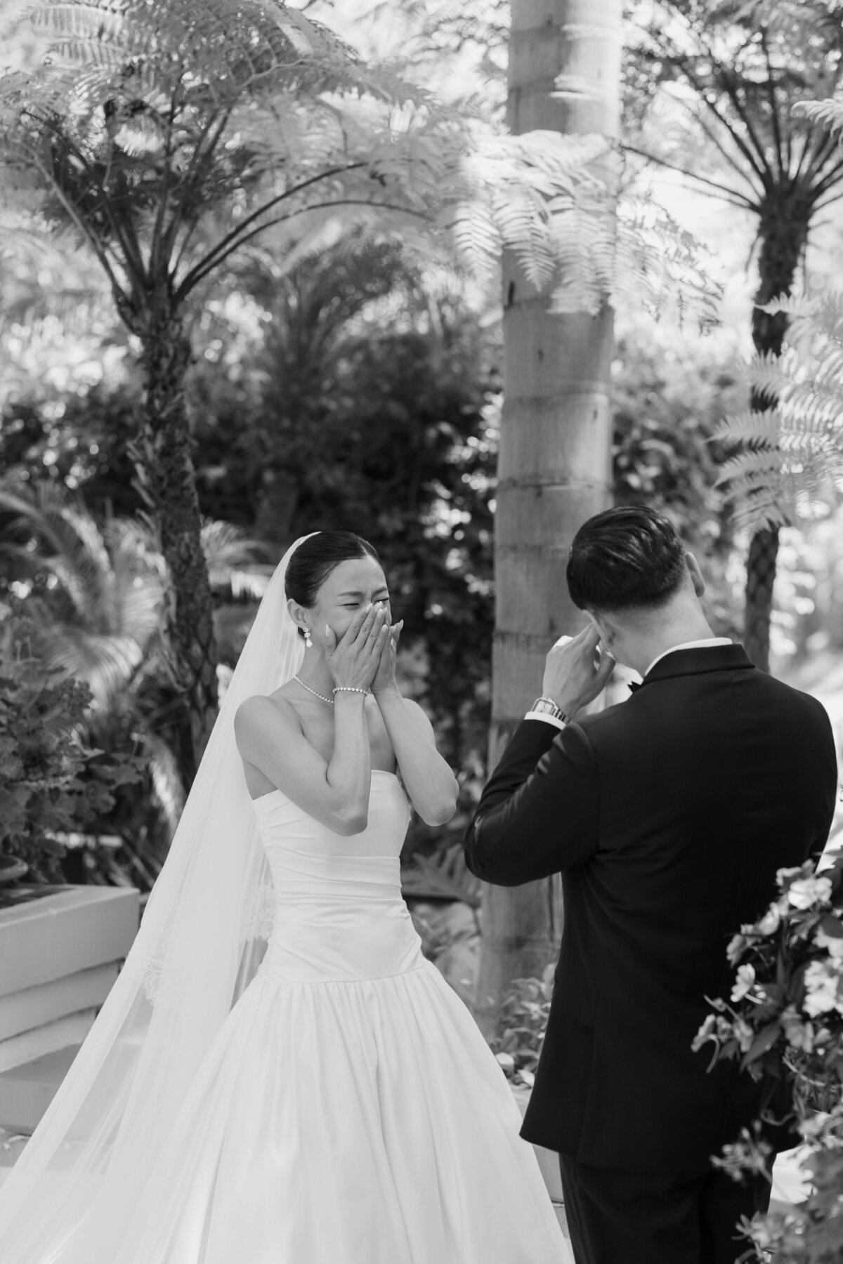 photo of west coast wedding couple at Rancho Las Lomas wedding venue in Santa Ana