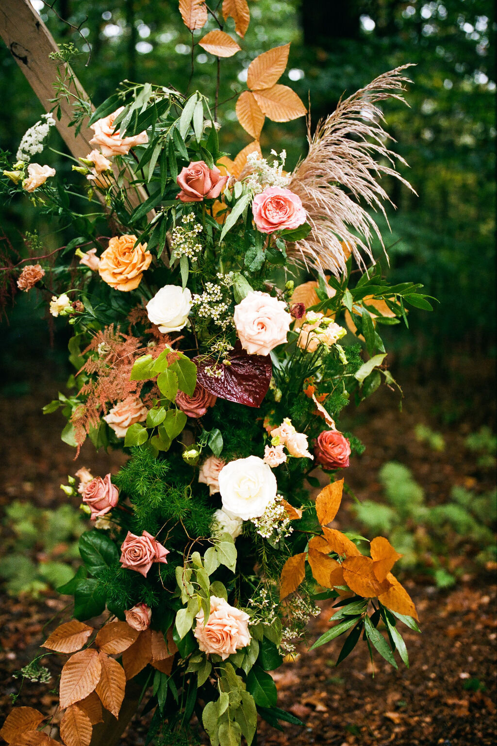 uncanoonuc_gardens_analog_wedding_film_scans_A&S-MELTATAPHOTOGRAPHY-20231016586