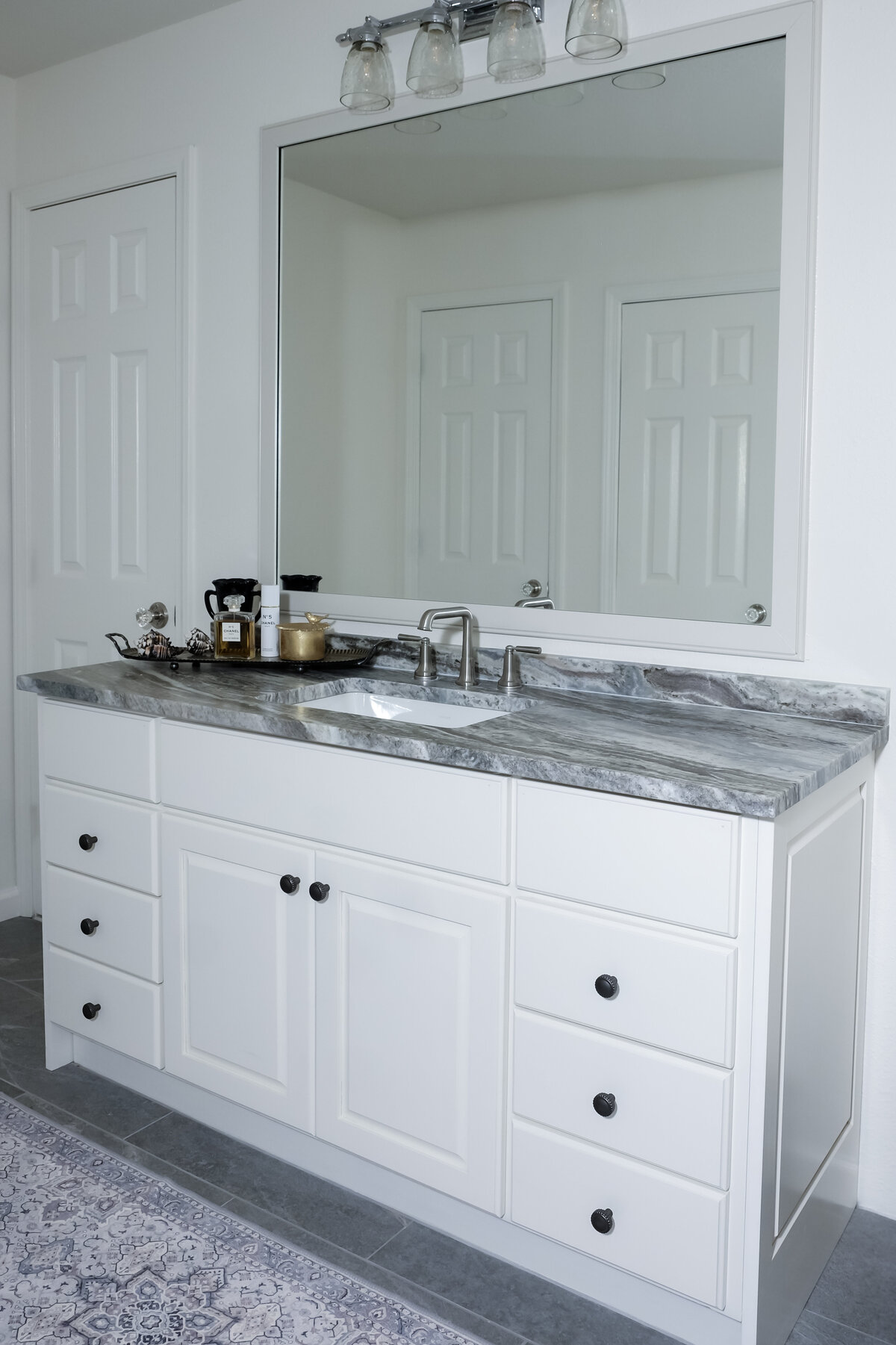 grey-bathroom-renovation-lrm-architectural-design-new-orleans-10