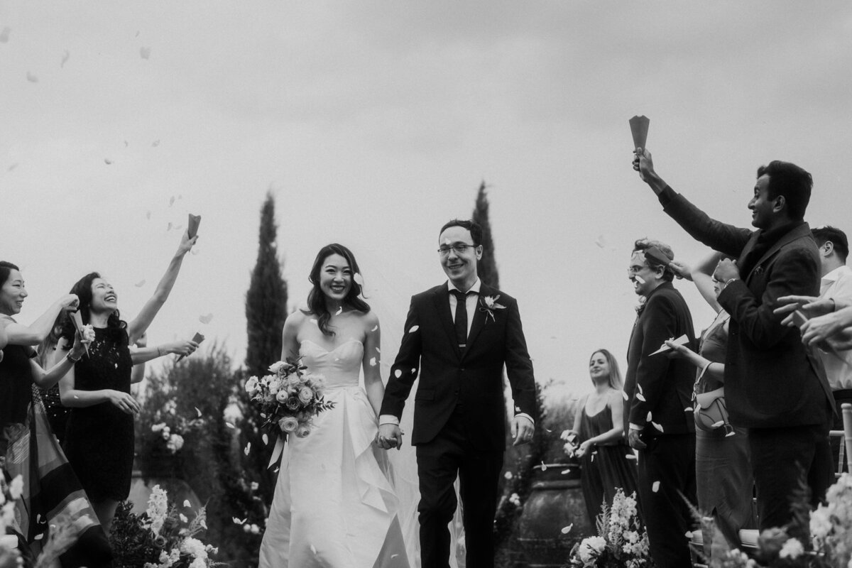 ceremony bride and groom confetti at villa mangiacane