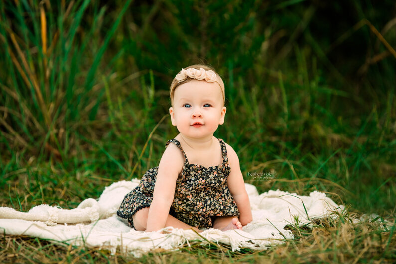 Lafayette  baby photographer, baby photography Lafayette  IN, baby photographer near me, baby portrait studio, cake smash photo session, milestone session