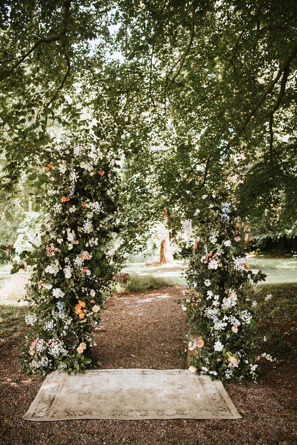 Kirsty-and-Ceith-Broadfield-Court-Wedding-Flowers-Issy-And-Bella-Florist-Herefordshire5