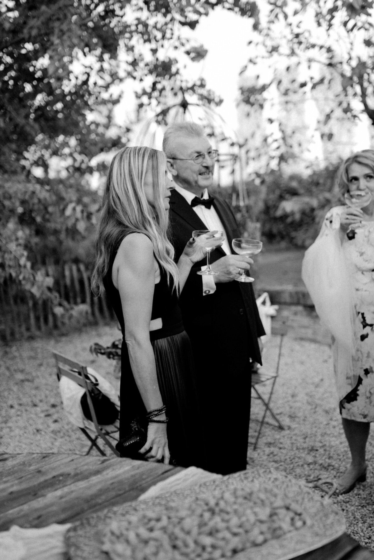 089_Italy_Luxury_Wedding_Photographer (208 von 302)_Flora and Grace is a luxury wedding at photographer in Italy. Discover this luxury wedding in a Fine Art style  at Locanda Rosa Rosae. 