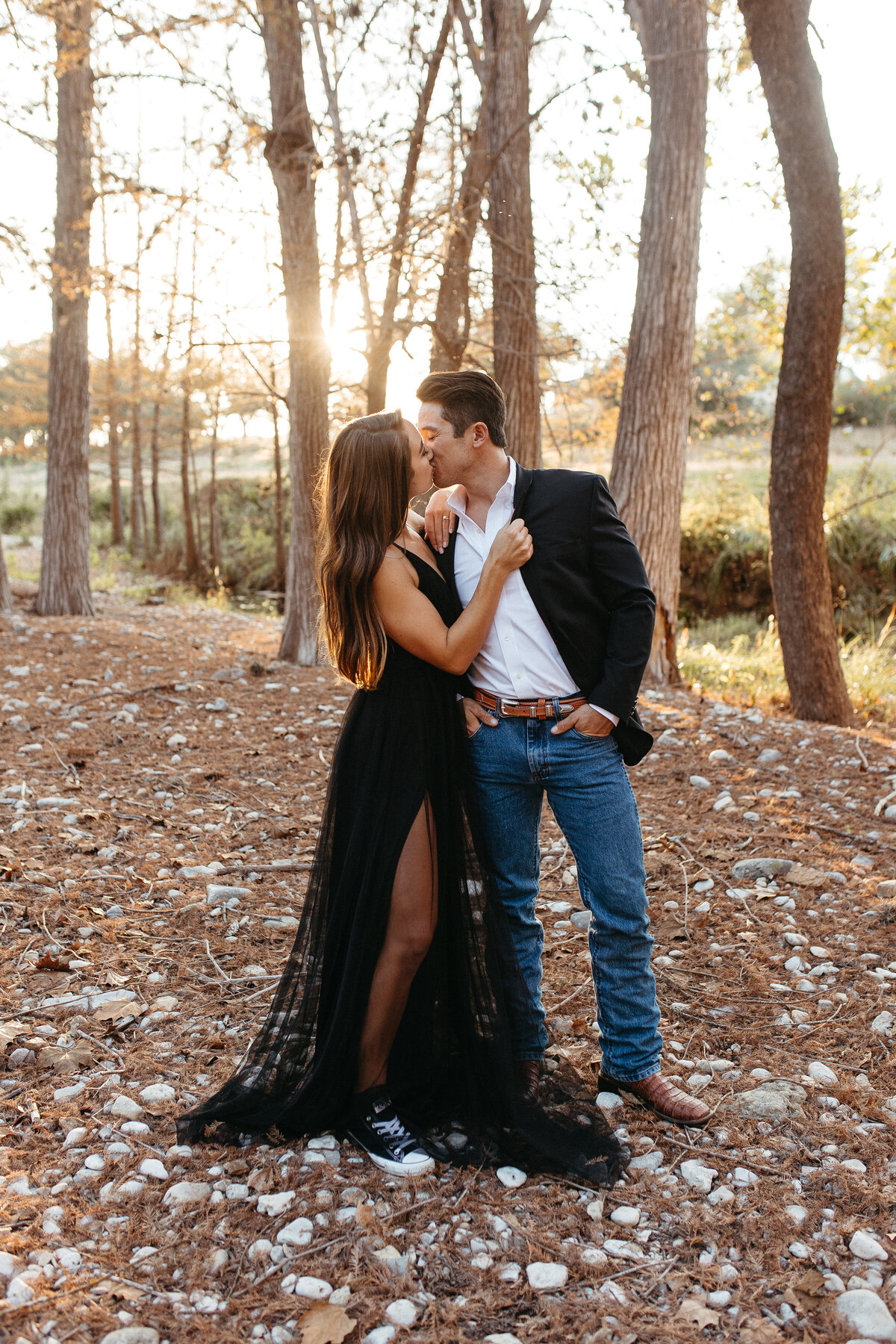 Hill-country-engagement-session-leah-thomason-1