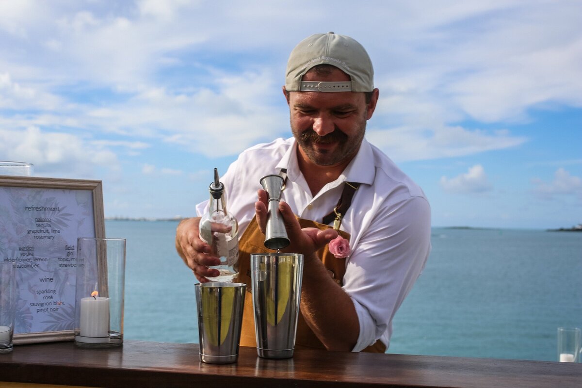 Revolve-Lunch-Bermuda-Dasfete-52