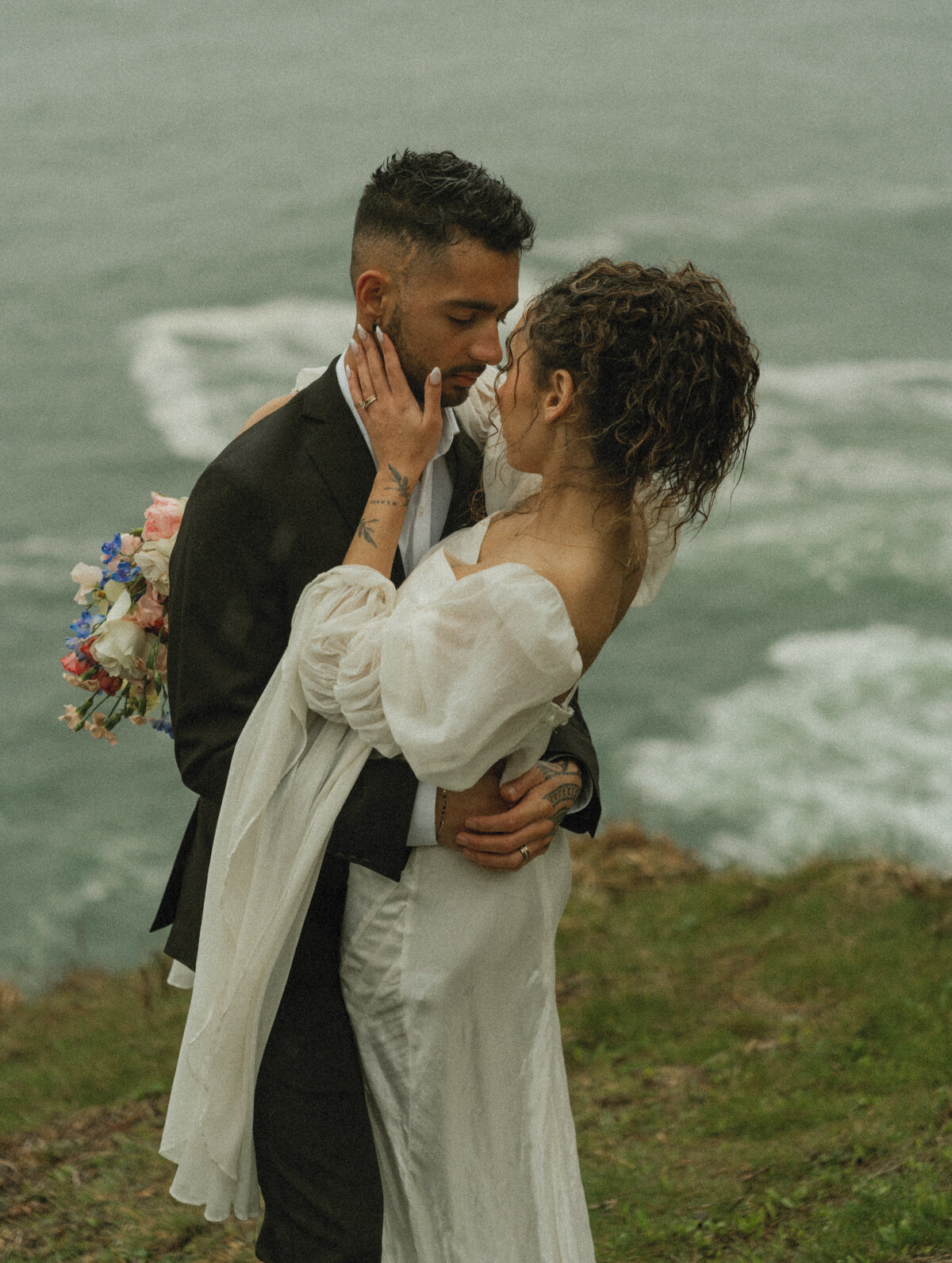 elopement oregon cliff - lizarrietaphotography-15