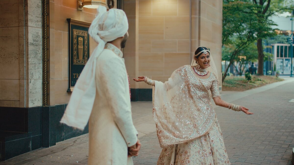 Indian-Wedding-Videographer-Ria-and-Sanjiv-Charlotte-Marriot-City-Center-2