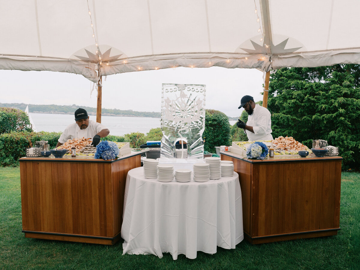 late-summer-wedding-at-castle-hill-inn-ri