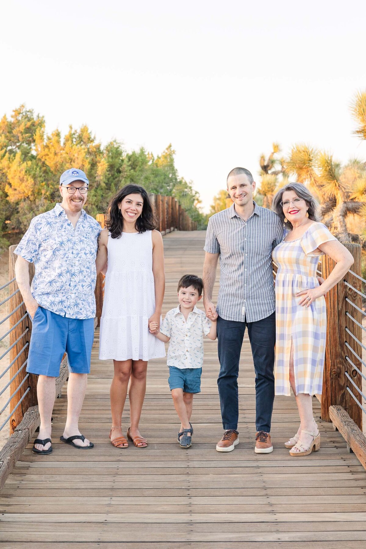 joshua-tree-lancaster-california-family-photo-session-aronoff-photography (9)