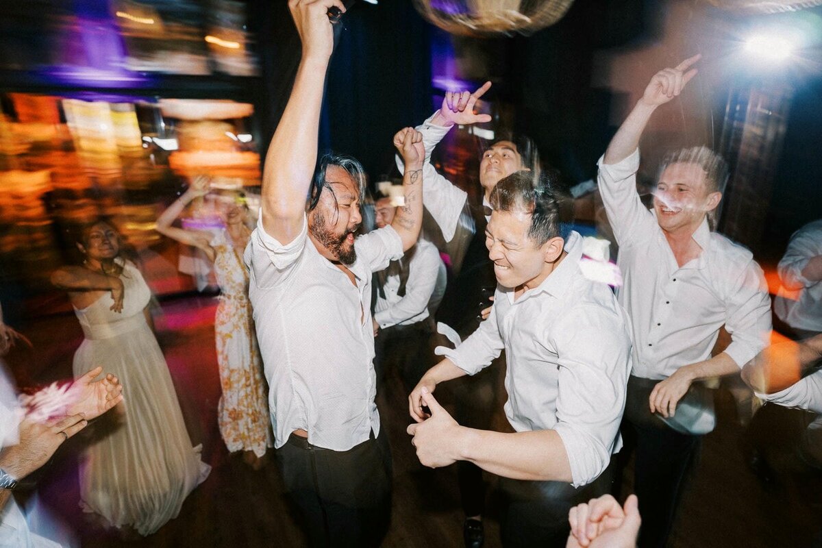 W7-Wedding-Photos-Emily-and-Michael-2024-05-26-2500px-1489