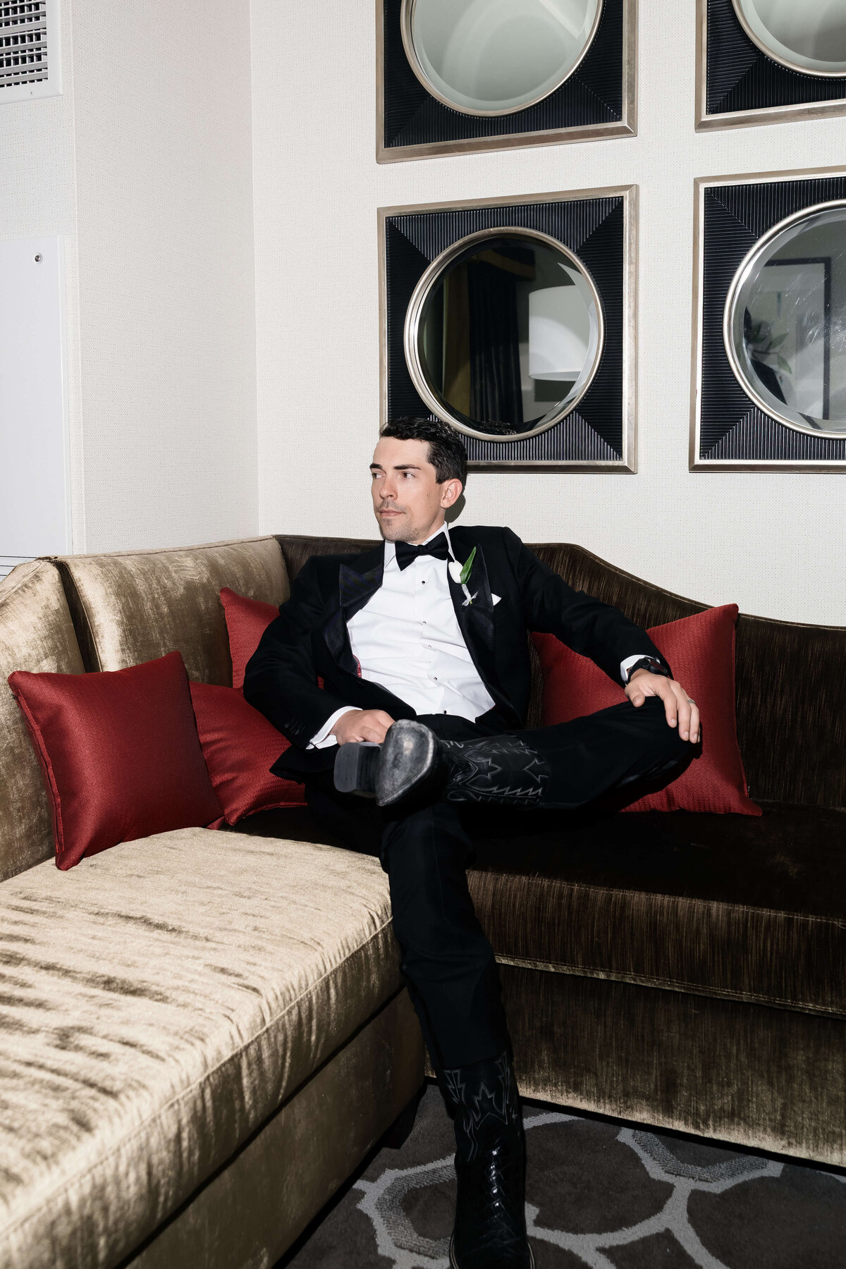 7riskyexposure_samantha-rydge_las-vegas-elopement-photography