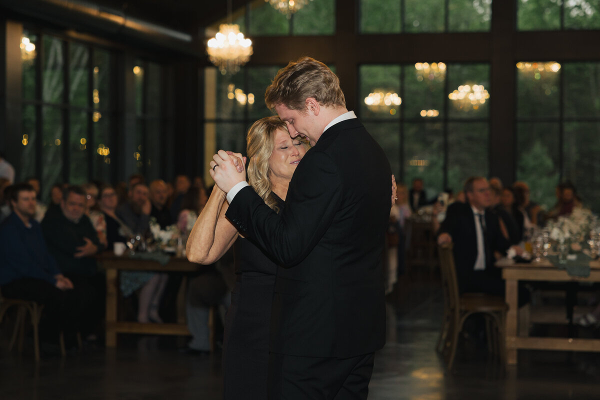 Katelyn and Josiah's Pepin, Wisconsin Wedding Photography-754