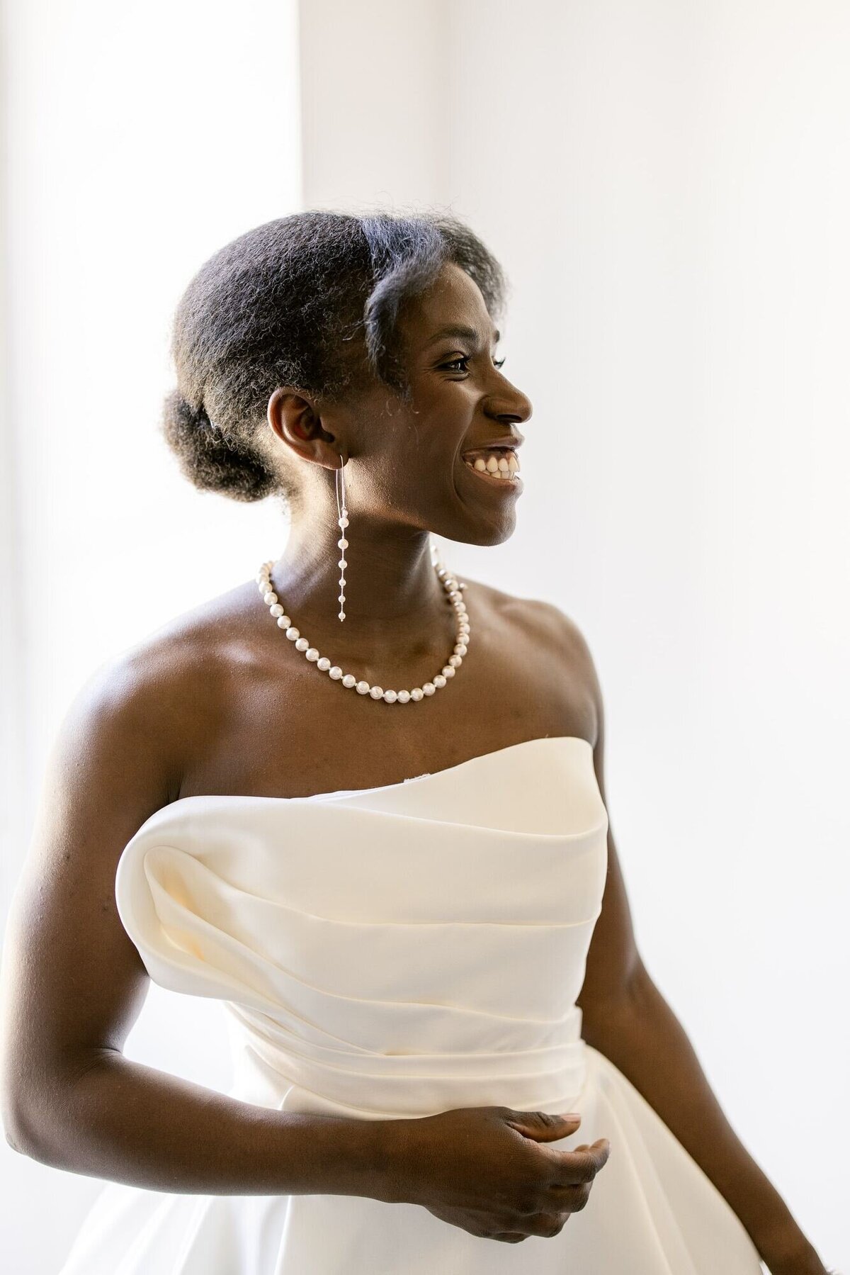 A-radiant-and-elegant-bride