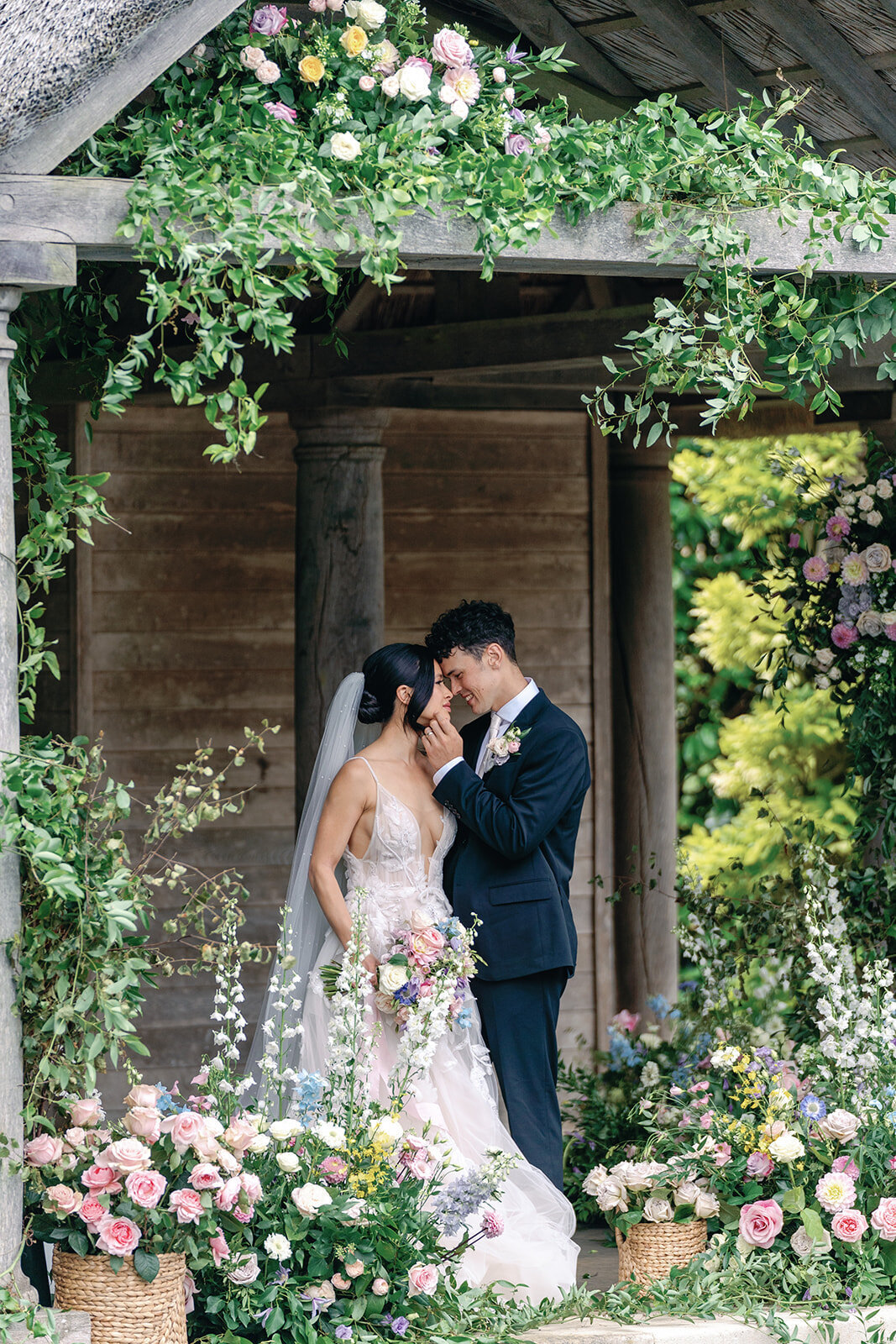 English countryside destination wedding in the Cotswolds