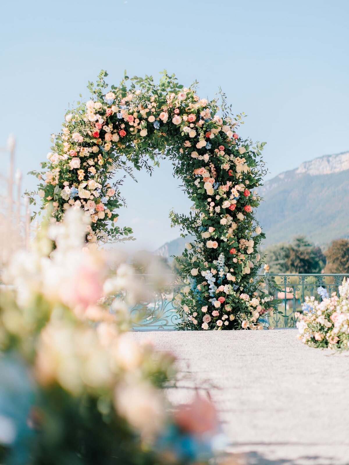 luxury-floral-design-in-annecy5