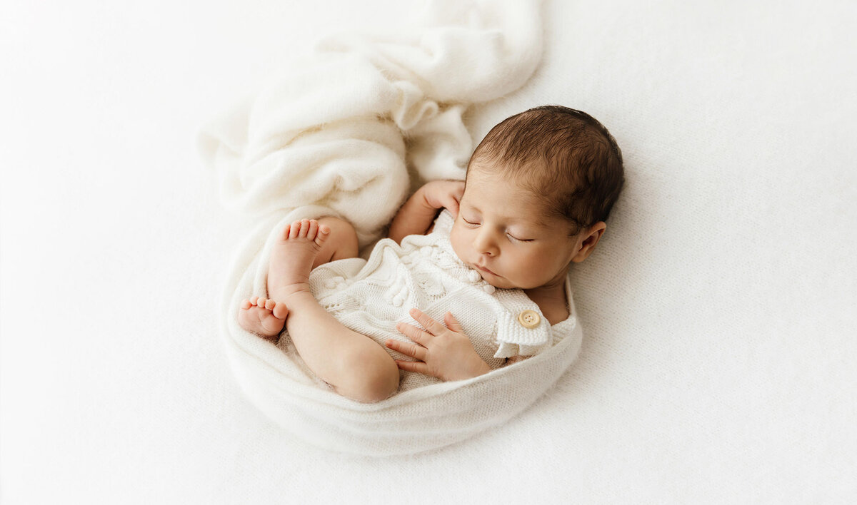 abu-dhabi-newborn-photography-dubai-al-ain-2