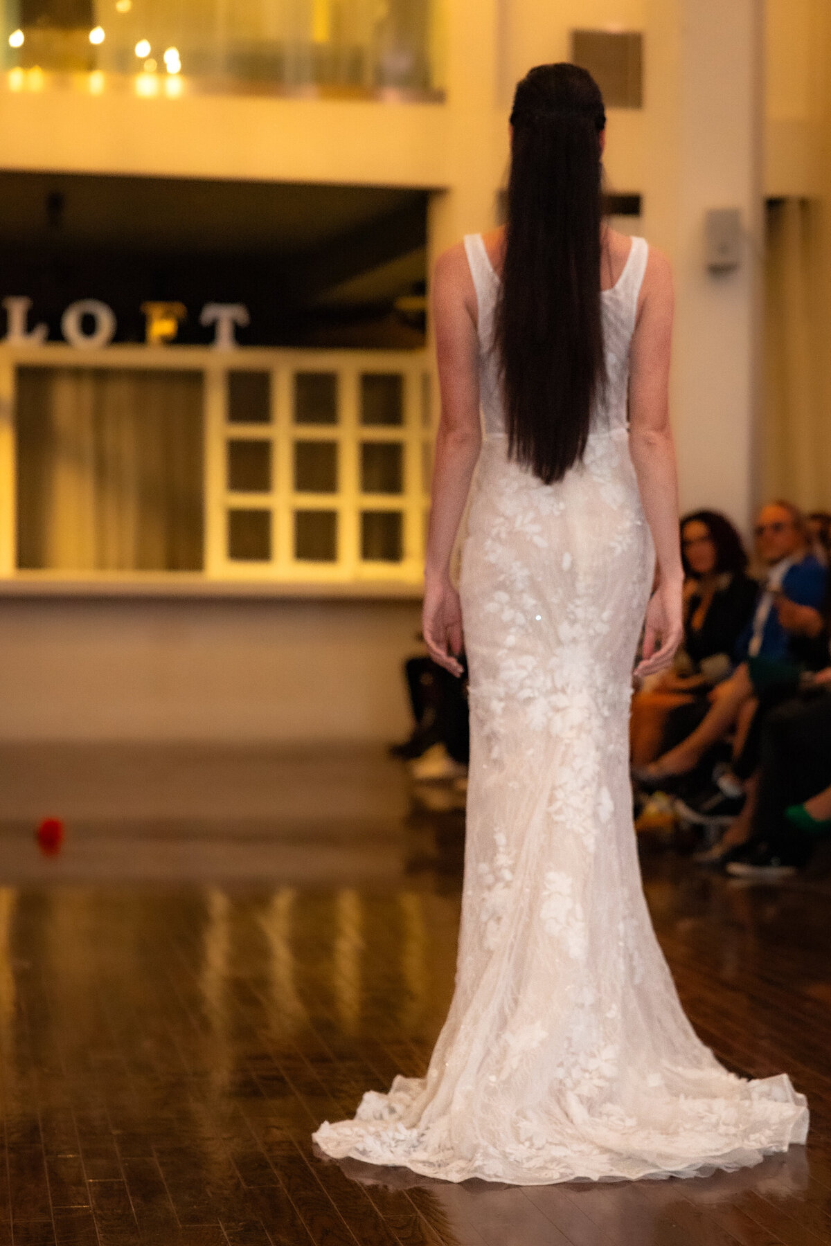 Photo robe de mariée haute couture Cosmopolitan Fashion Week Montreal