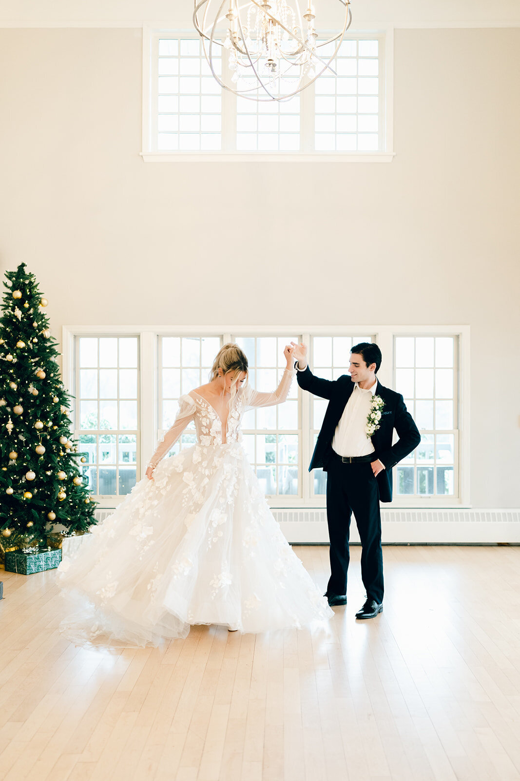 christmas-wedding-springfield-country-club-ma-7