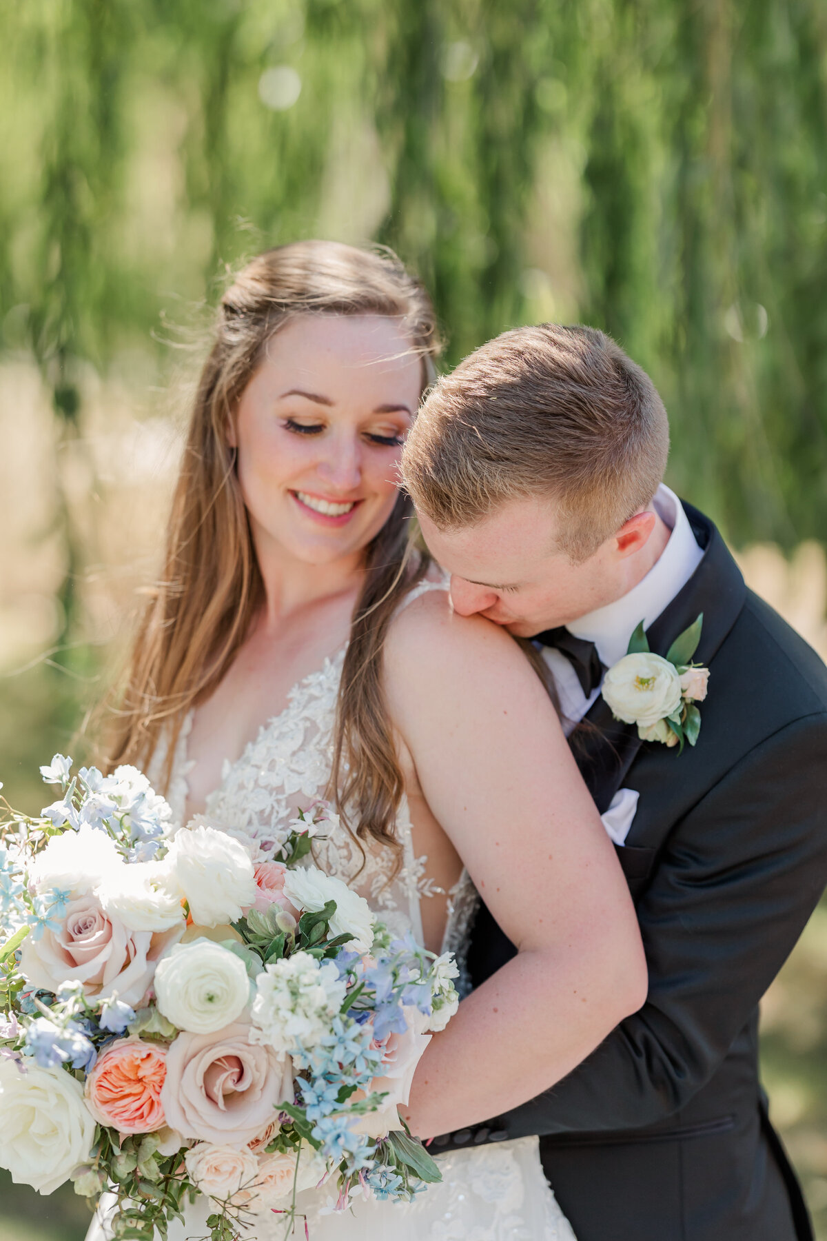 tent-wedding-in-petaluma-california-10