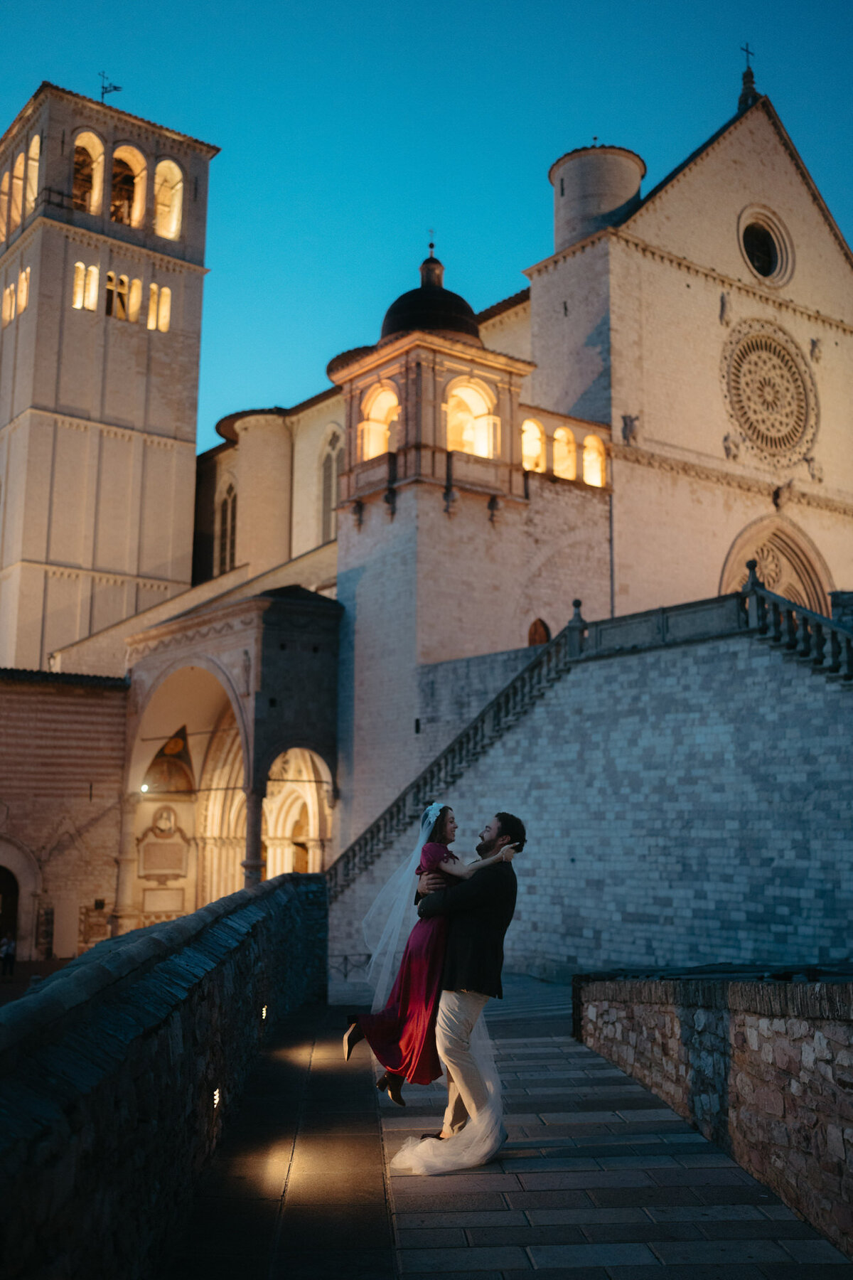 the_chaffins_international_destination_wedding_elopement_photographers_sammie_chaffin_micah_editorial_adventure_photos_travel_tuscany_italy_47