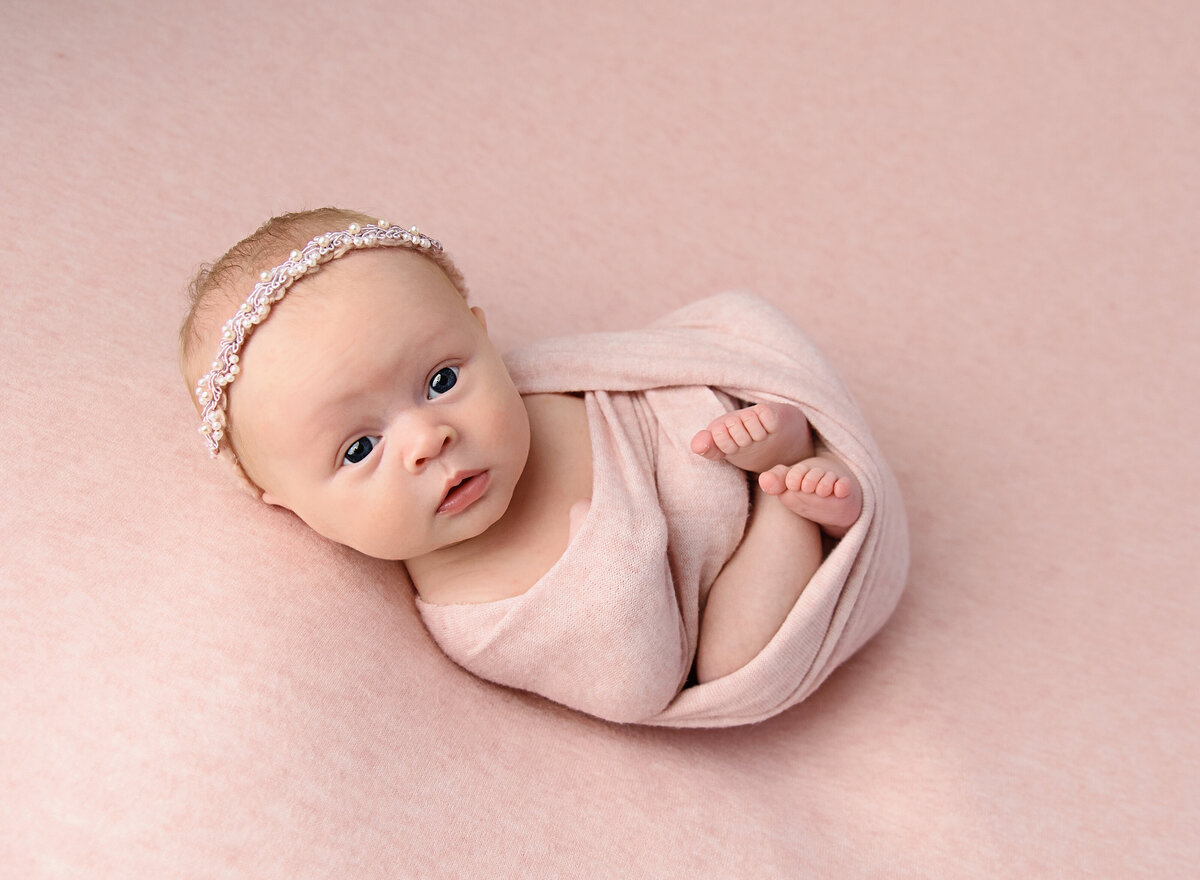 Best-affordable-simplistic-posed-newborn-keller-dfw-baby-newborn-photographer-1264E