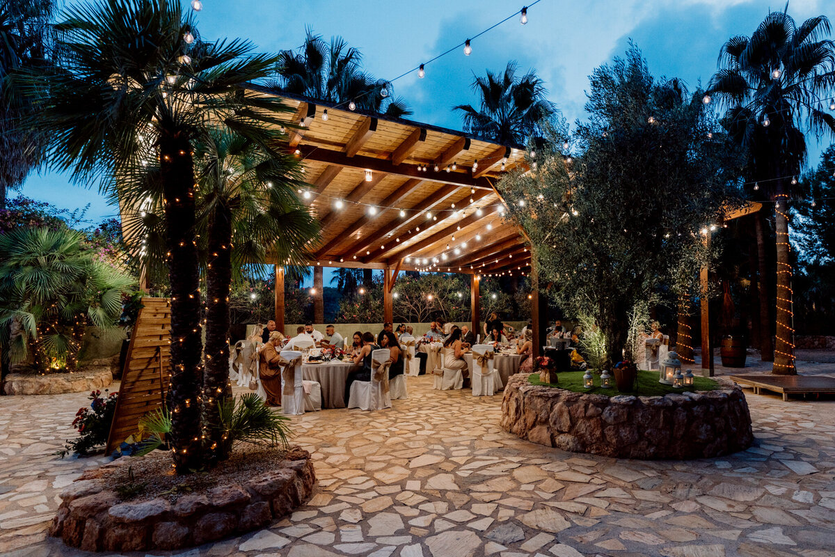 trouwceremonie-spanje-warm-licht-jola-mulder-fotografie.jpg-1