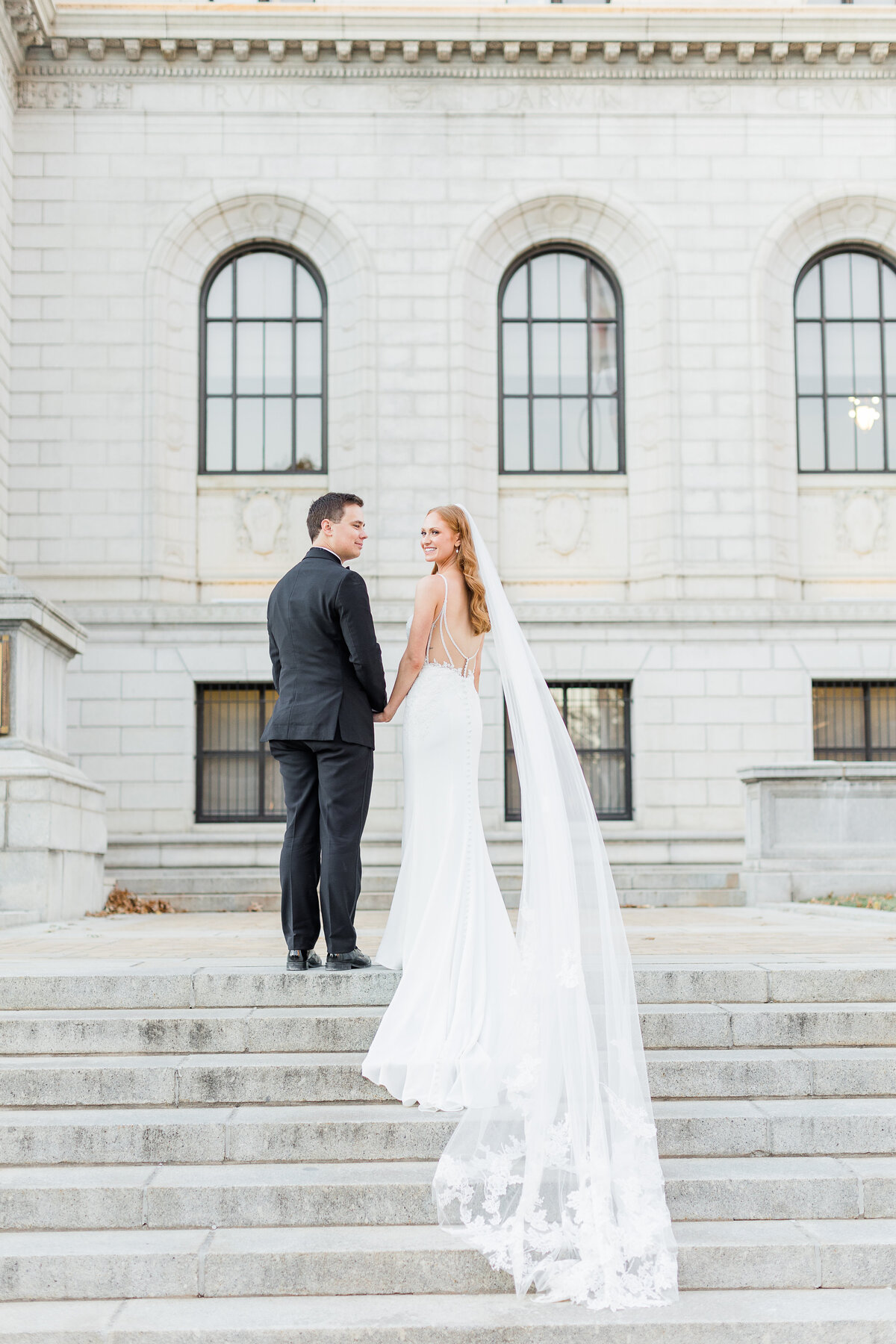 Wedding photos in Downtown St. Louis Missouri