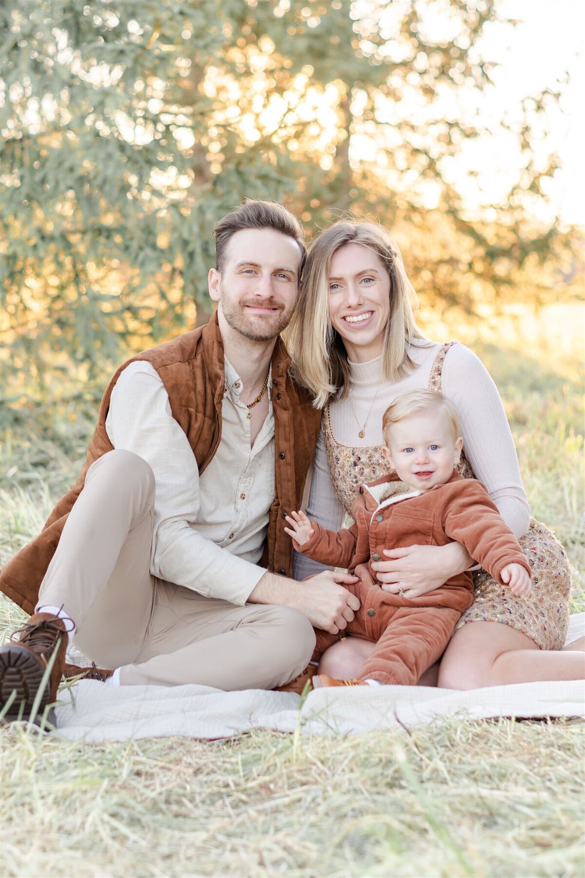 Heidi Fam Photography - Loudoun County Christmas Tree Farm Mini Session