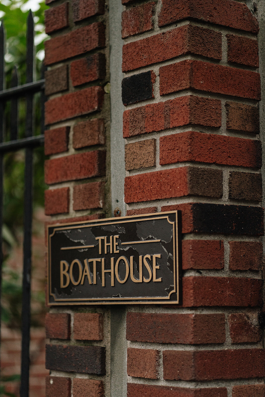 Danielle-Aisling_New_York_City_Central_Park_Boathouse_Wedding-132