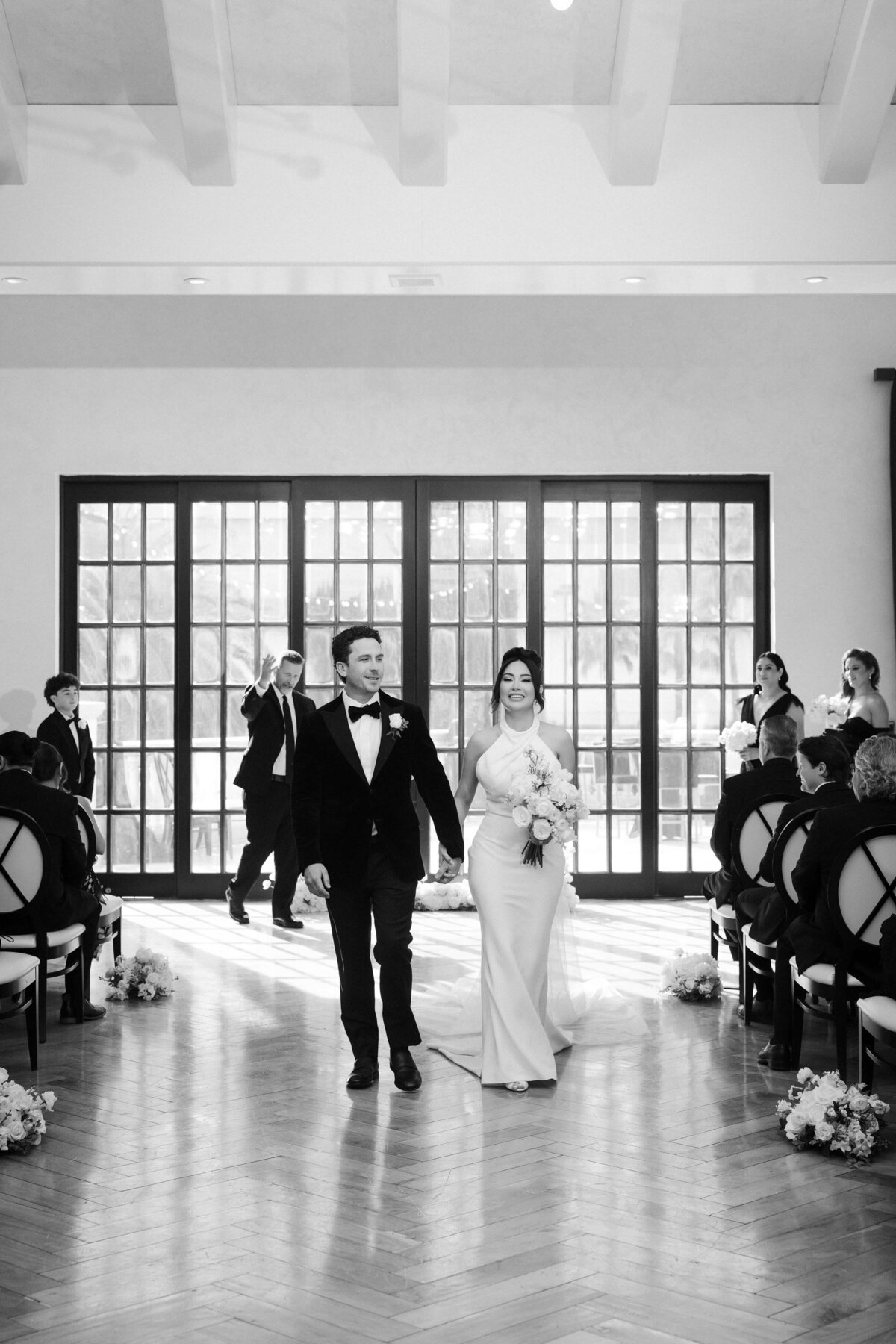 73riskyexposure_andrea-george_las-vegas-elopement-photography