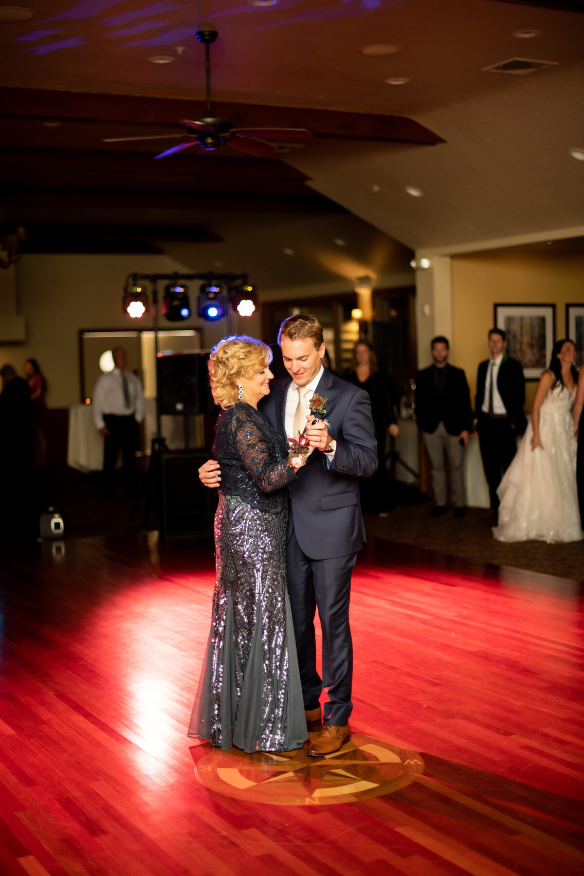 dance-floor-wedding