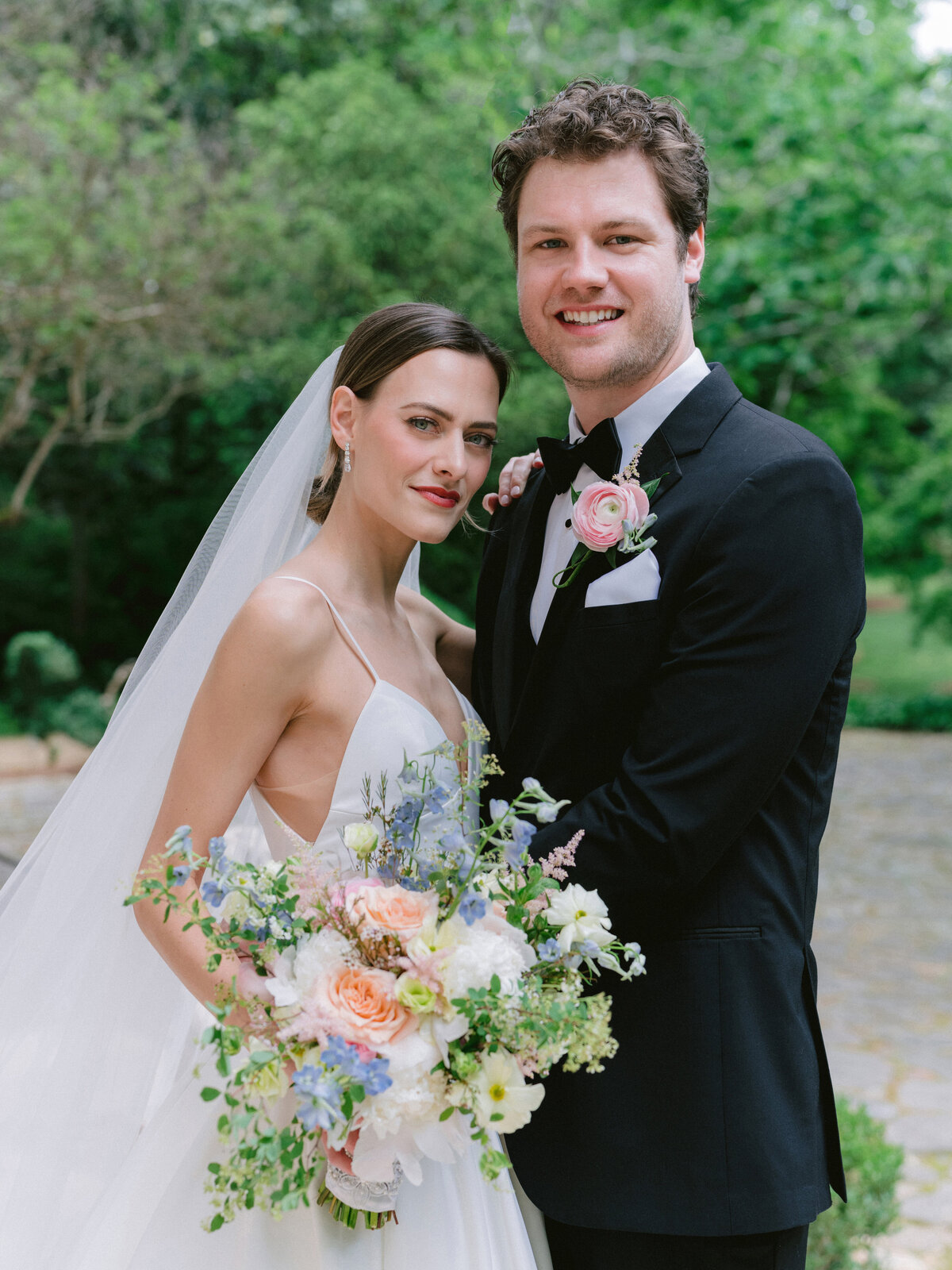 bride_groom_portrait_mimosa_hall_roswell