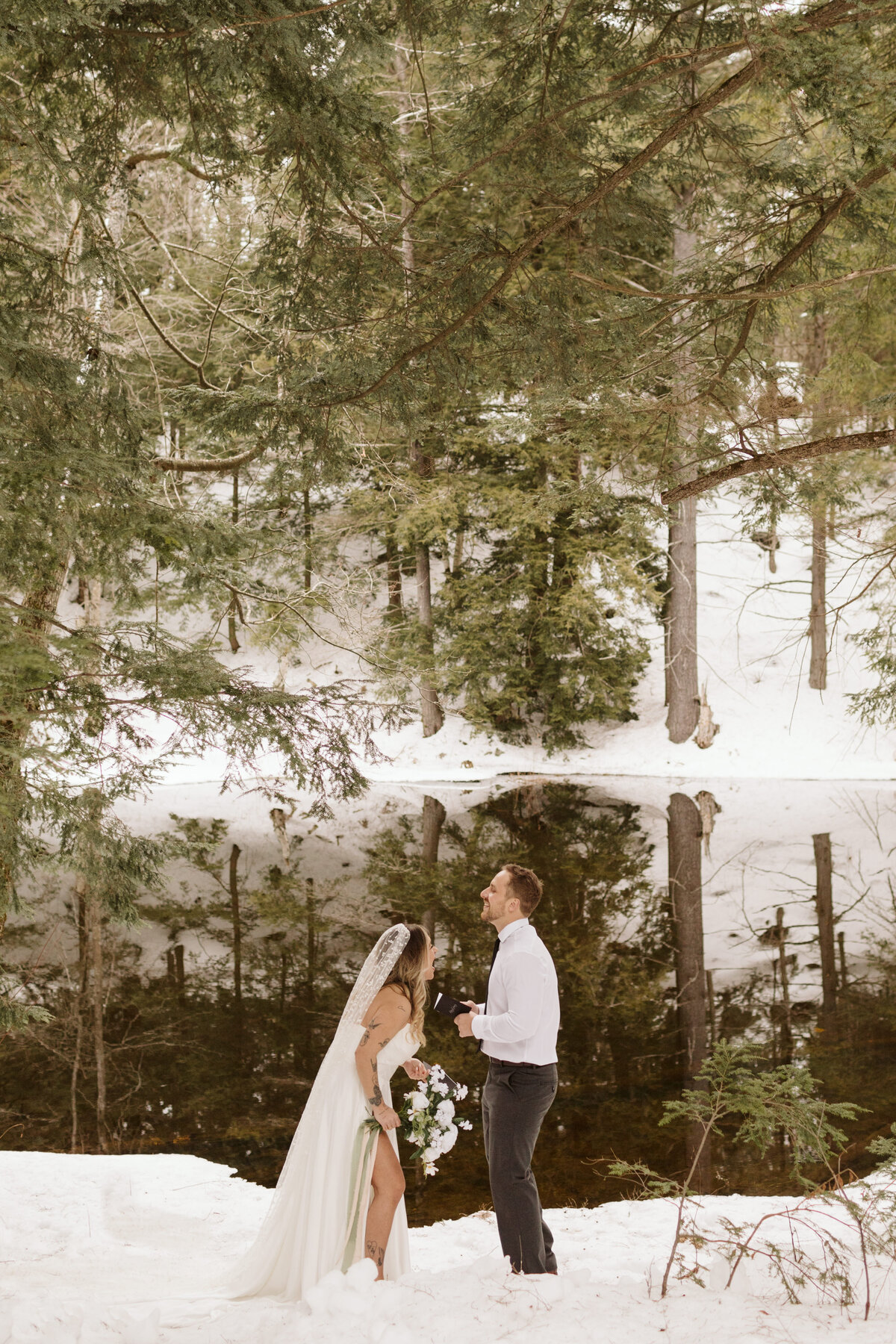 muskoka-cabin-elopement-004