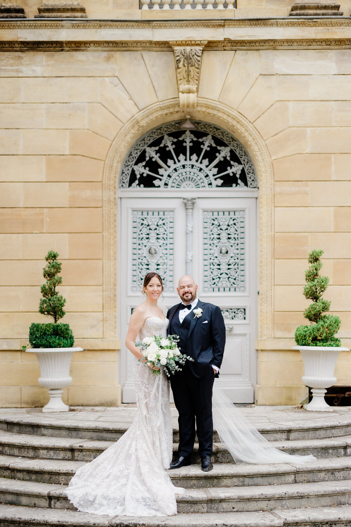 Modern_Chic_Chateau_Valouze_Destination_Wedding_Photographer-97