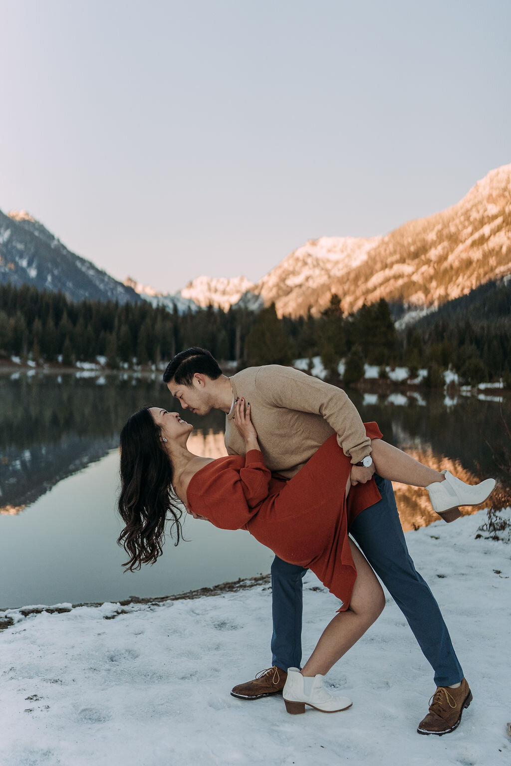 Joyce Li Photography Destination Wedding Elopement Engagement Lifestyle Portrait Photographer West Coast Seattle Washington California goldcreekpondengagement-69