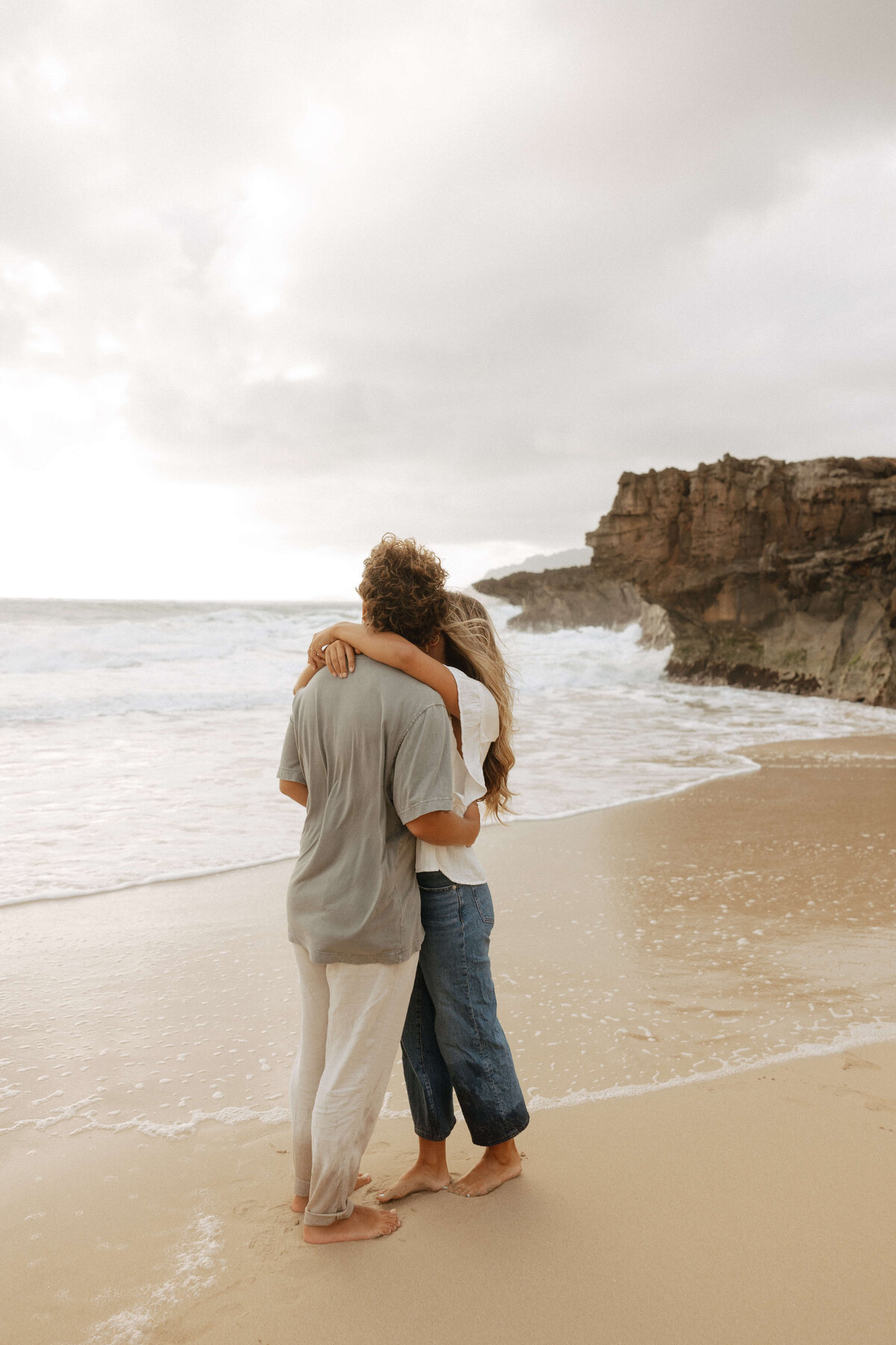 Lacey & Brendan Pounders Beach_Oahu, Hawaii _ meganbadiaphotography-30